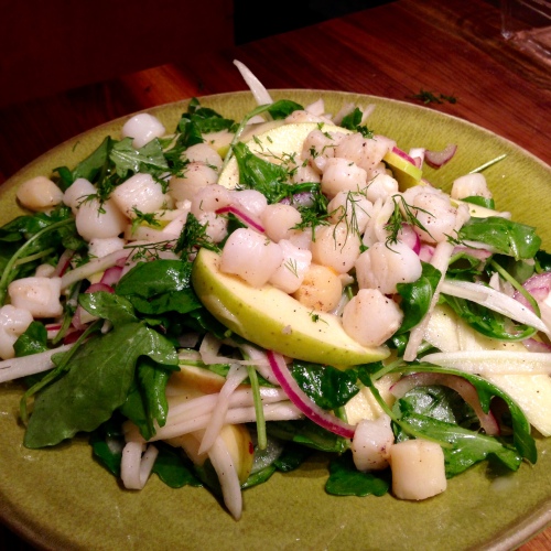 Bay Scallops with Fennel Arugula and Red Onion